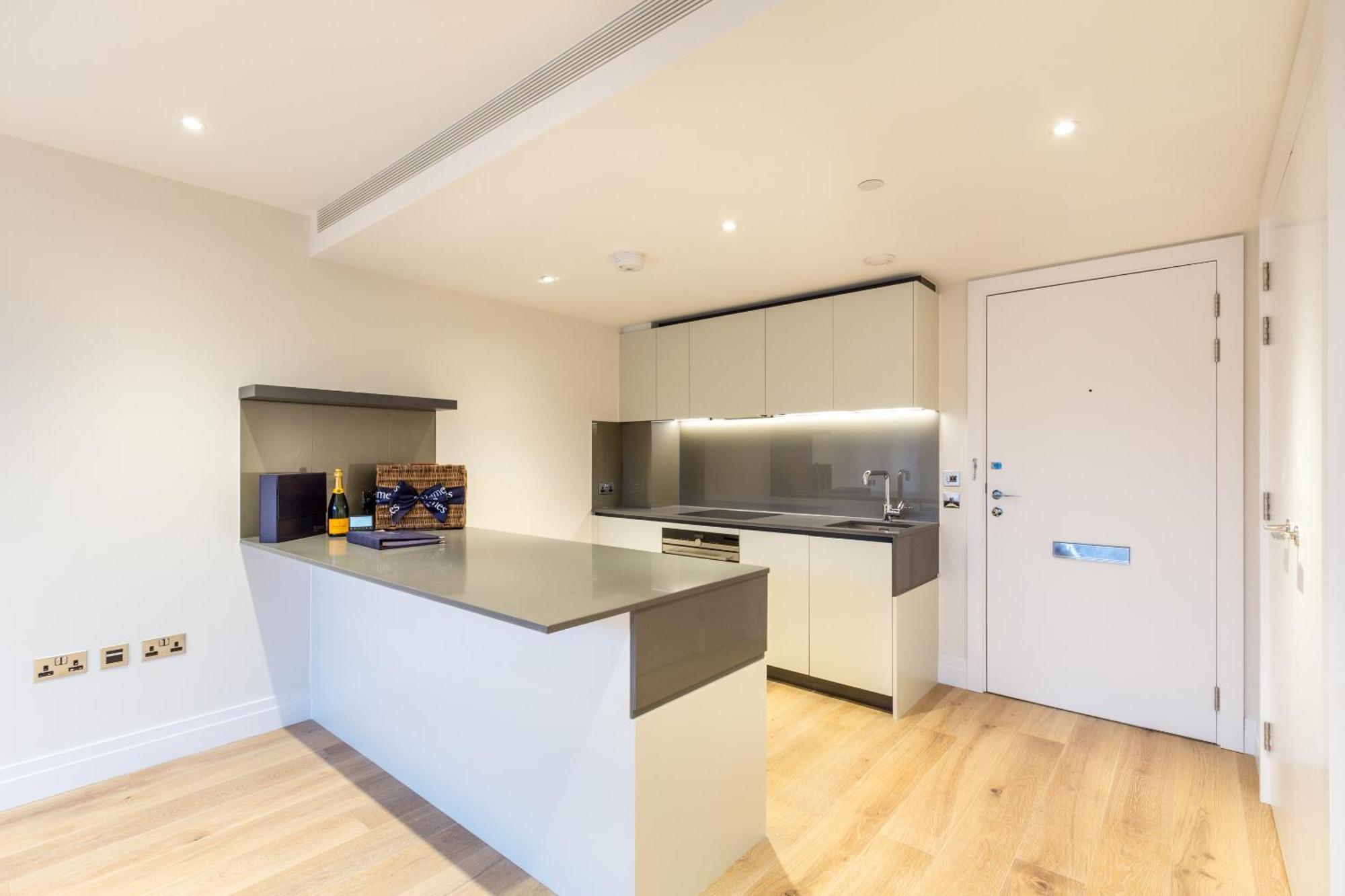 Studio Come 1 Bed Flat In Vauxhall Next To Battersea Londra Exterior foto